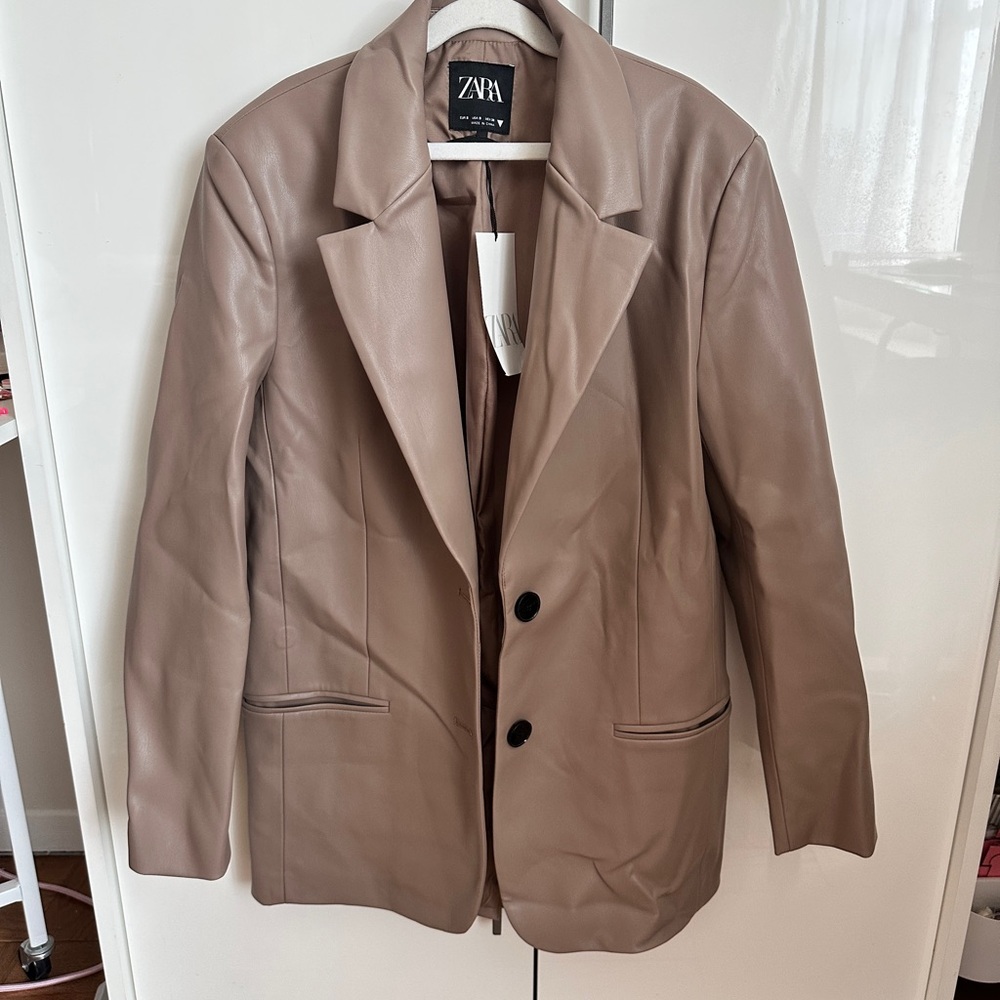 Zara Women's Classic Brown Blazer